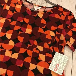 Small Lularoe Carly
